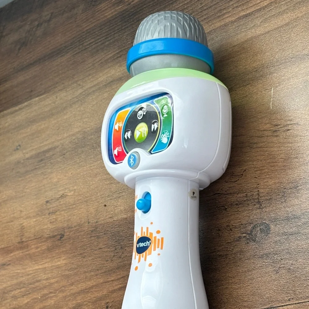 VTech SING IT OUT KARAOKE MICROPHONE Party Lights Flash To Music Bluetooth Toy